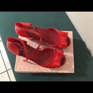 Red wedges